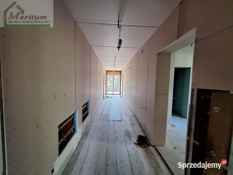 Lokal sprzedam 678 metrów IwoniczZdrój