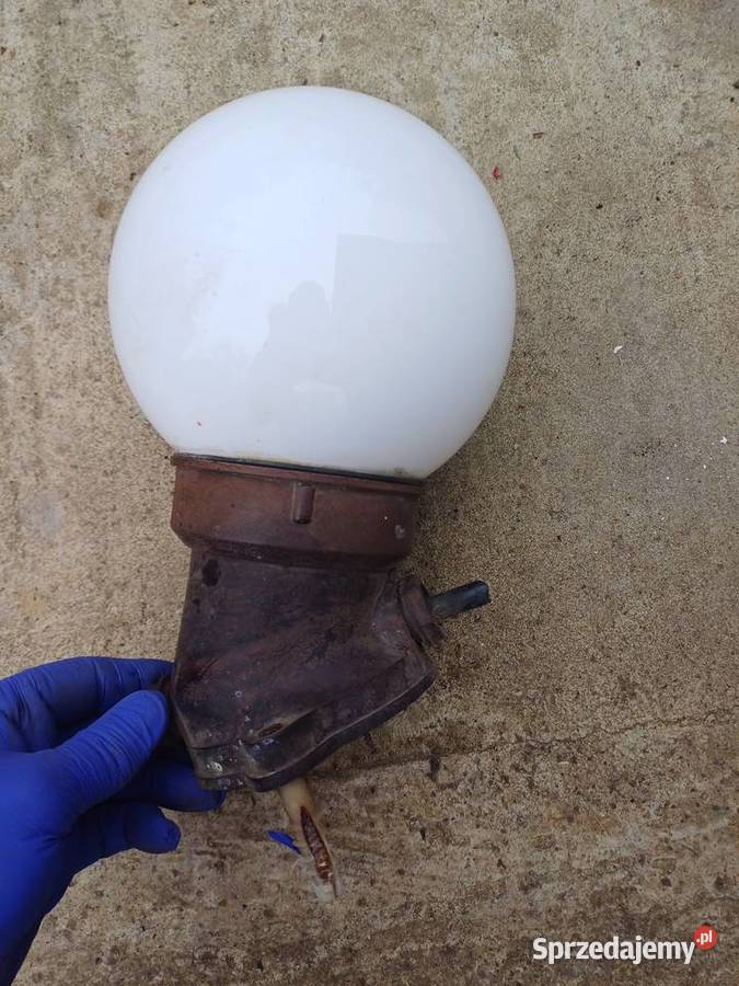 Stara lampa z bakielitowym długim łamanym Lubań