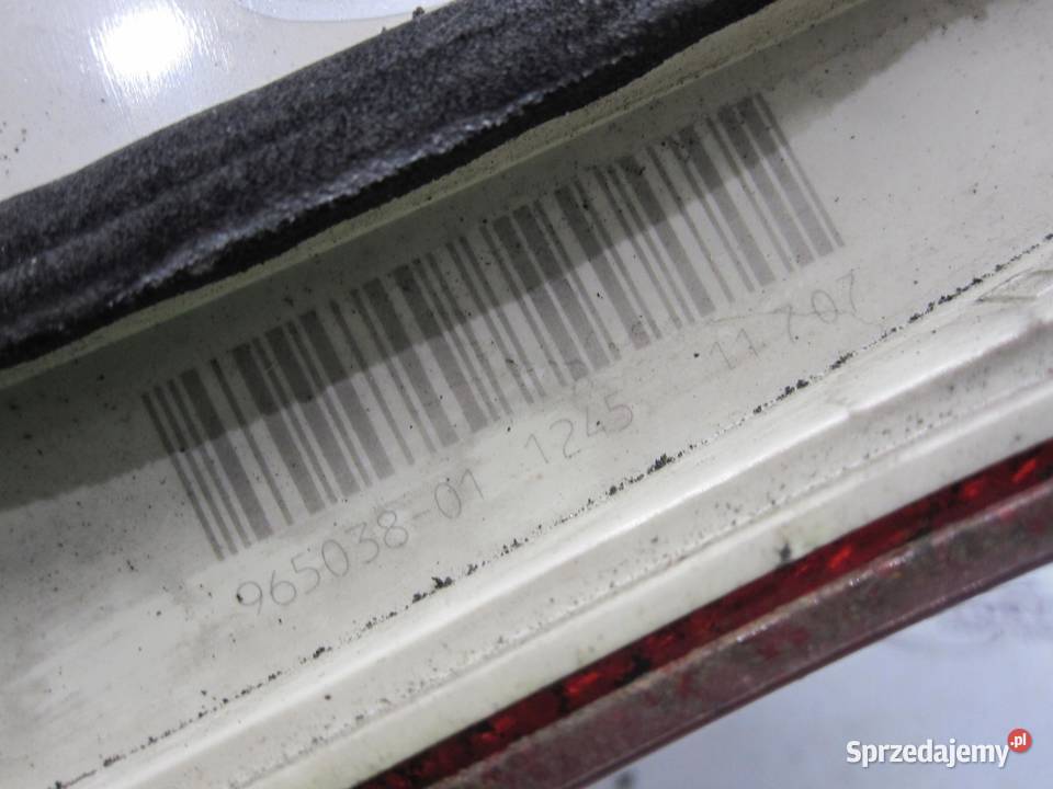 AUDI A4 B7 07r lampa lewa tył w klapę 8E5945093A Oświetlenie