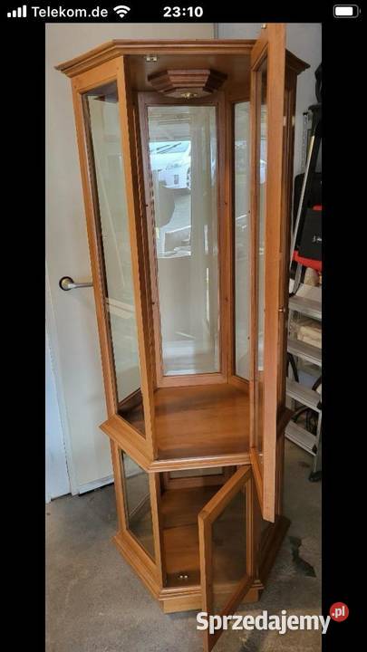 Stylowa szklana witryna Gąbin