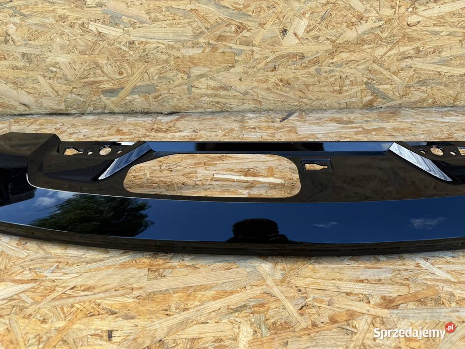Dyfuzor spoiler dokładka dół zderzaka tył Volvo