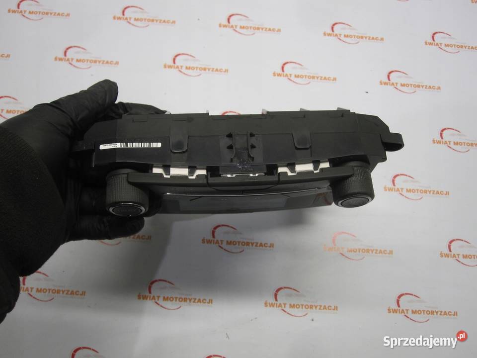 INSIGNIA LIFT ekran wyświetlacz 90802613 osobowe sprzedam