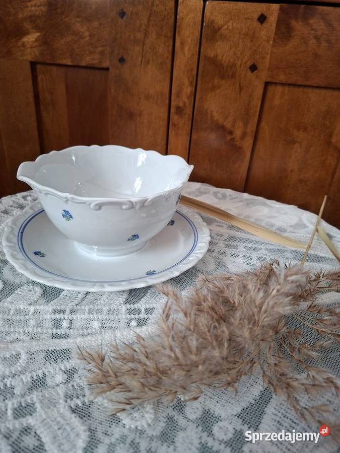 Elegancki komplet naczyń w drobne niebieskie