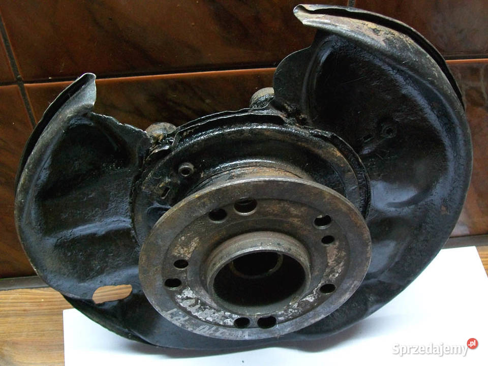 Piasta Mercedes W210 prawy tył Brzeg