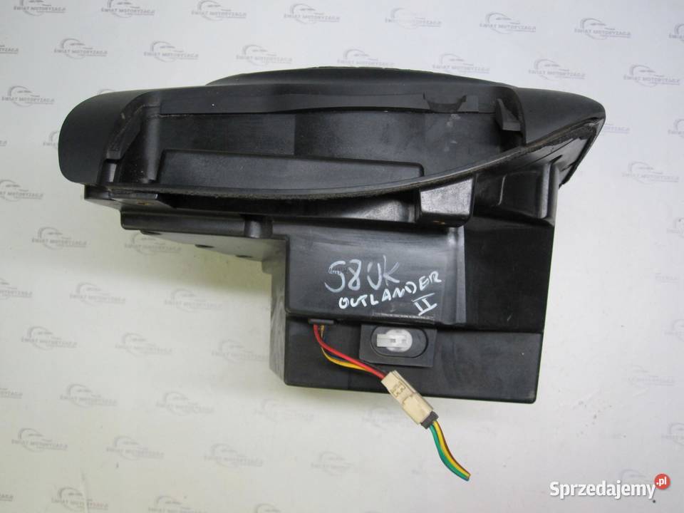 OUTLANDER II 07r głośnik SUBWOOFER 8720A012 Sprzęt audio fabryczny