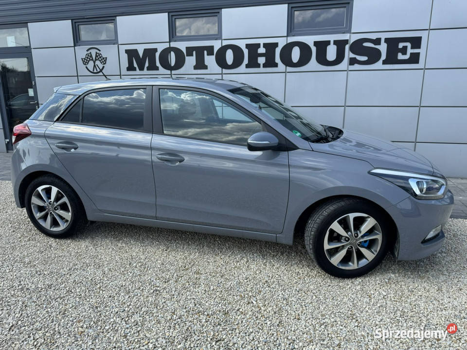 Hyundai i20 12 Intro Edition II 20142020 podgrzewane fotele i20 śląskie Chełm Śląski
