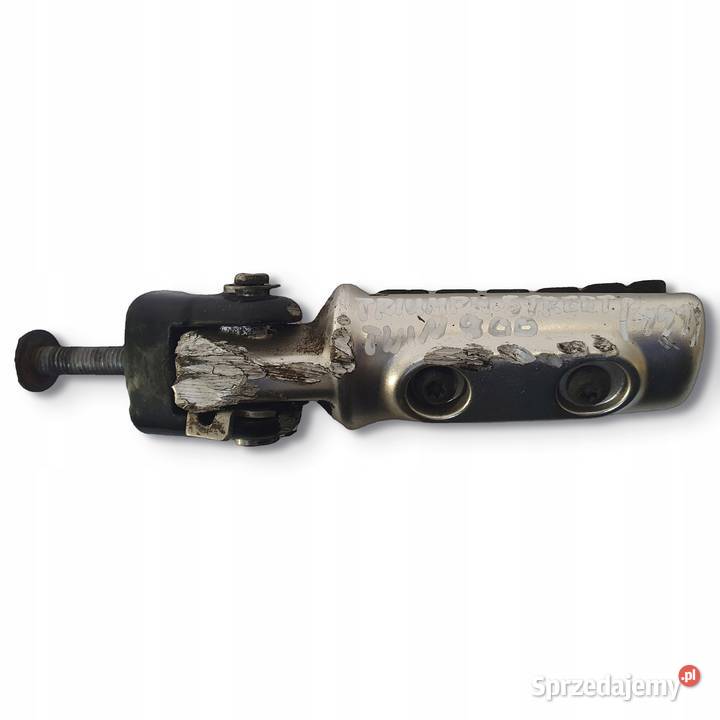 PONÓŻEK SET STOPKA UCHWYT Triumph Street Twin