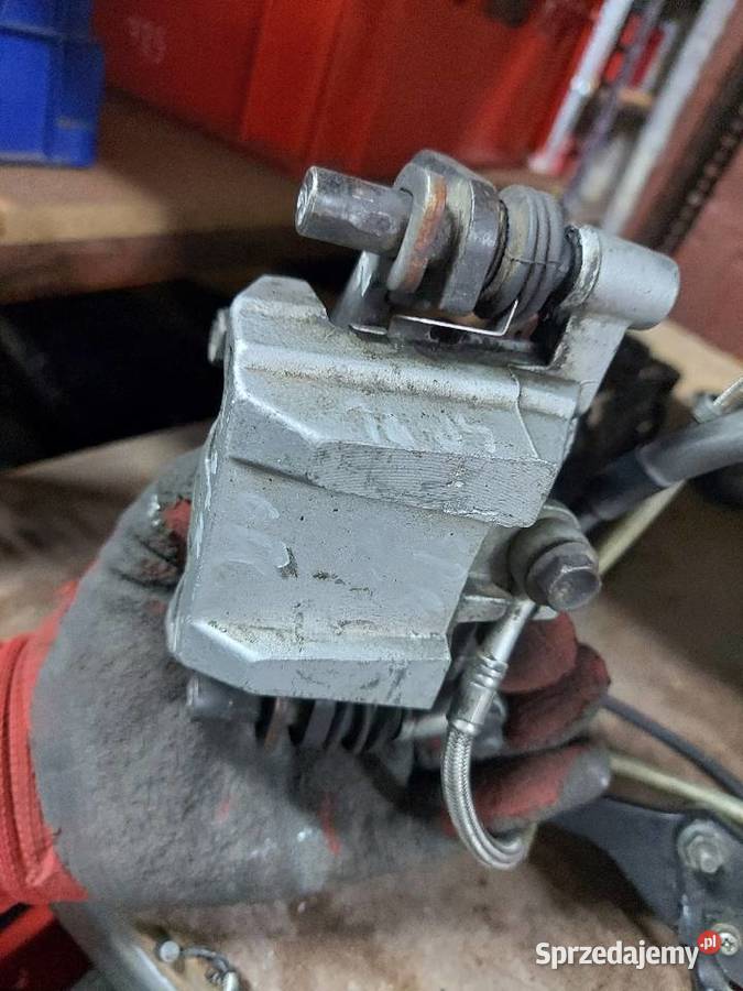 Suzuki DR 800s big zacisk hamulec przód przedni Jelenia Góra