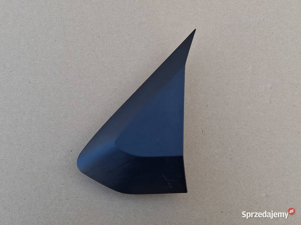 VW CRAFTER II 7C TRÓJKĄT ZAŚLEPKA BŁOTNIKA Bieleń