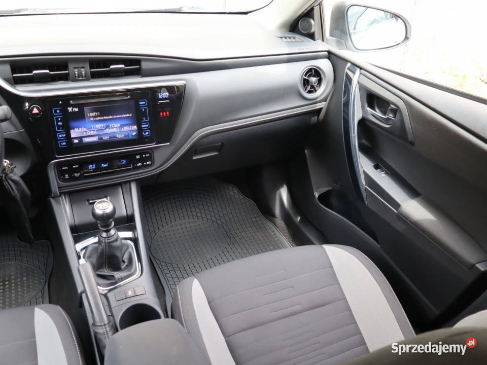 Toyota Auris 16 Valvematic sprzedam