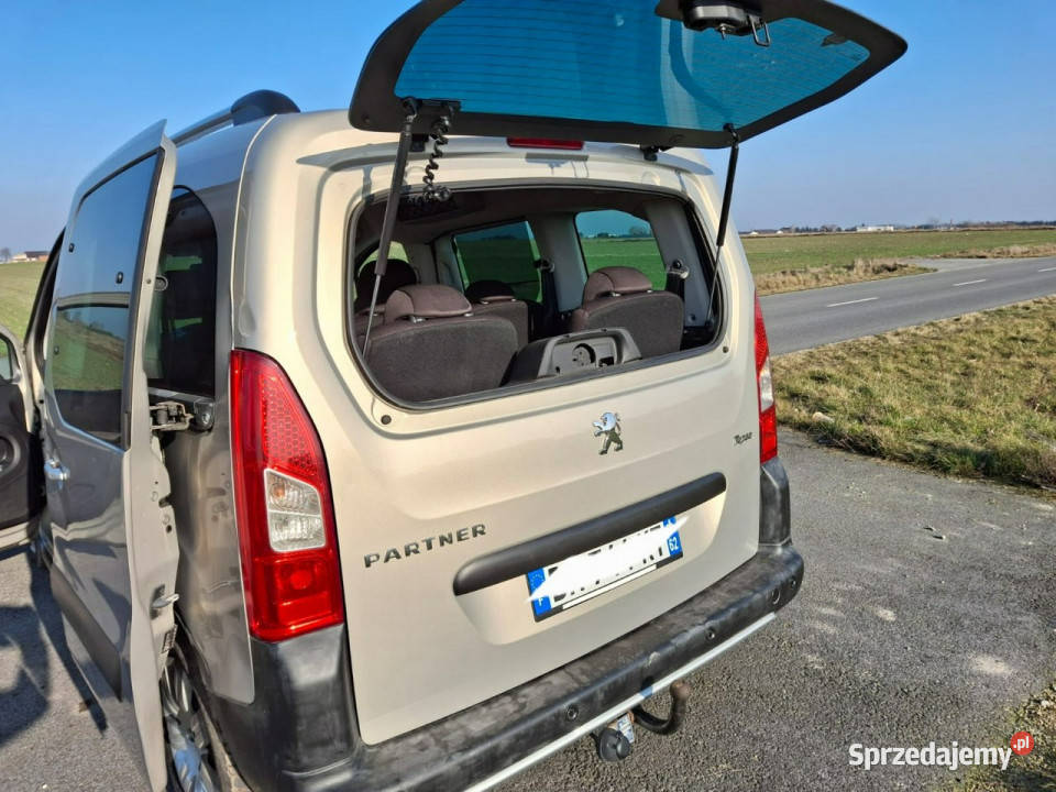 Peugeot Partner Multistage 7 osobowy II 2008 manualna
