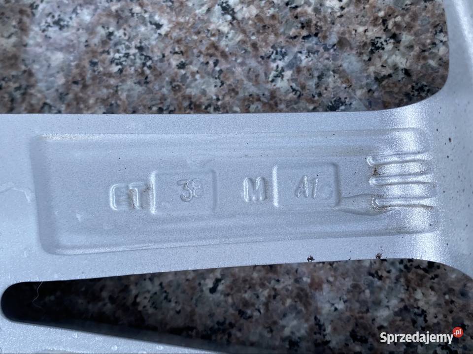 Alufelgi 18 x 80 5x112 ET38 AUTEC Audi VW Skoda Samochodowe sprzedam