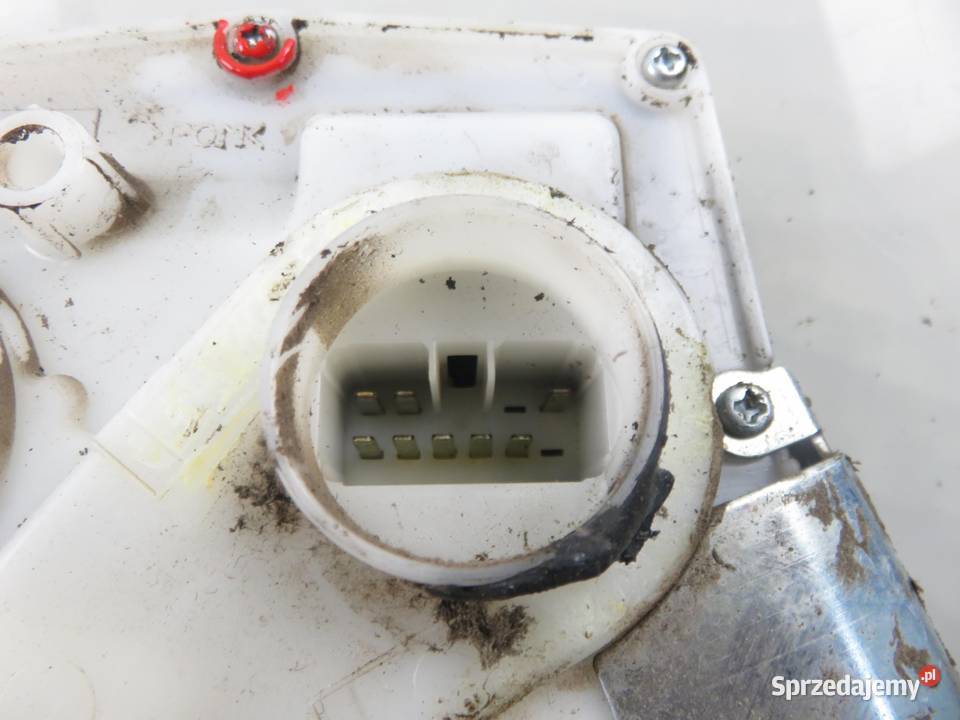 ZAMEK PRAWY PRZEDNI FIAT SEDICI 189 sprzedam