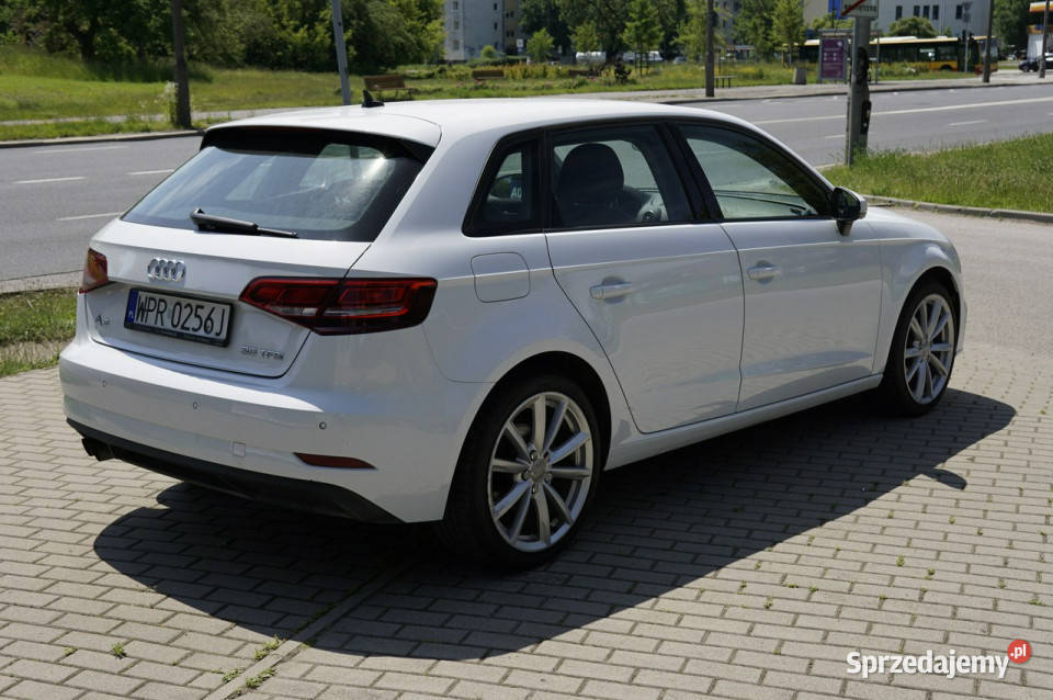 Audi A3 salon Polska bezwypadkowy 15 150 automat Warszawa