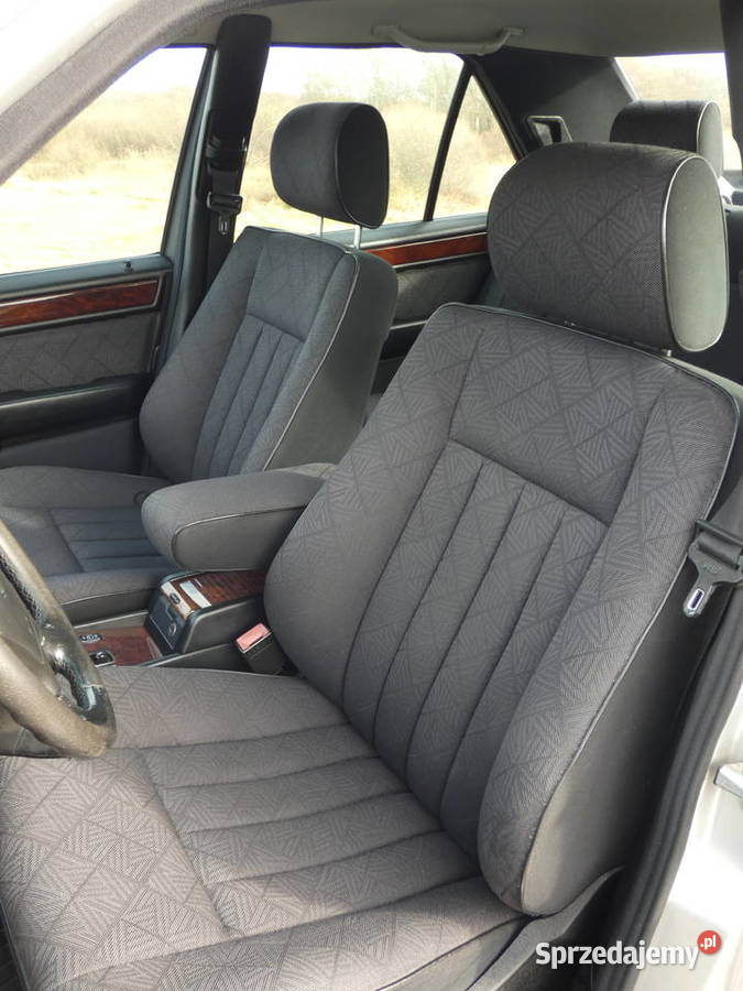Mercedes W124 E200