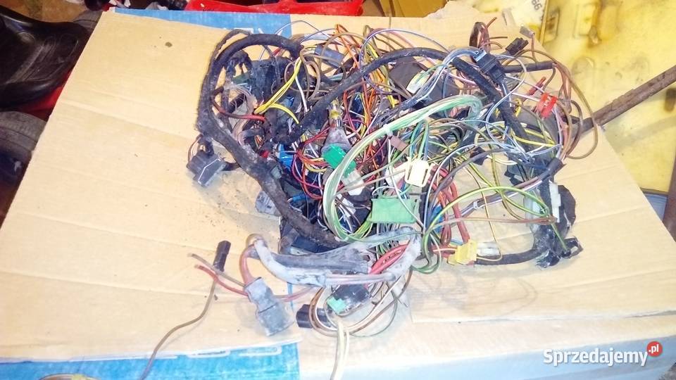 Golf mk2 parapet schowek klimatyzacja wiązka Rok produkcji 1990 mazowieckie Ożarów Mazowiecki