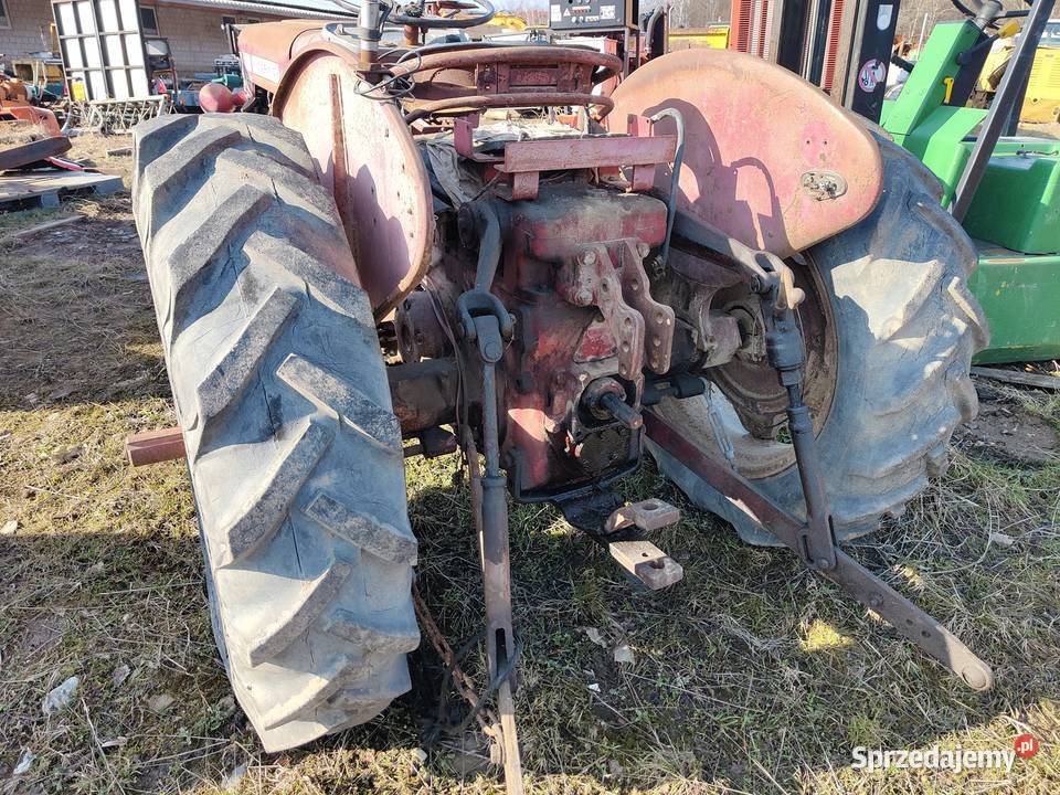 Traktor Ciągnik Sadowniczy Wąski MC CORMICK F240 małopolskie Tymowa sprzedam