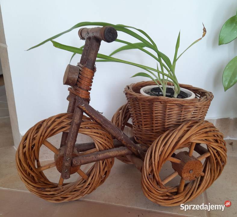 Fantazyjny kwietnik kosz na kwiaty w formie Rzeźby i figury