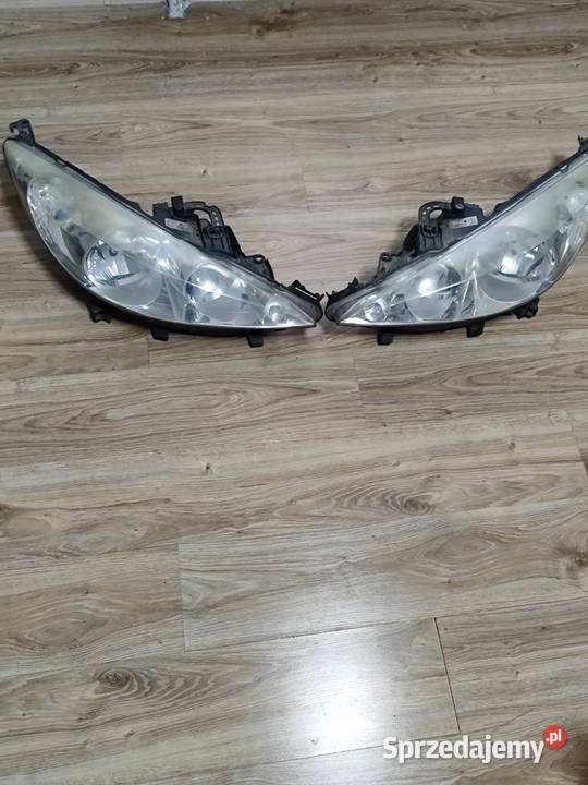 Lampy przednie Peugot 207 Anglika sprzedaż razem 1500cm3 Żnin