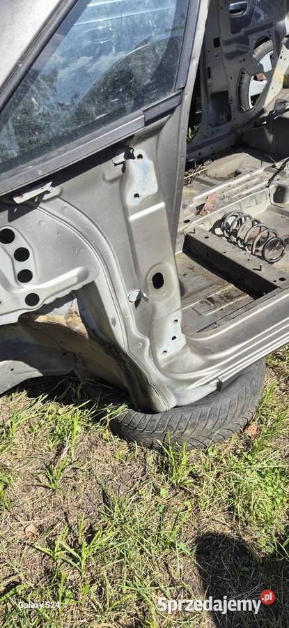 MITSUBISHI COLT 3D 2009PRÓG LEWY SŁUPEK PRAWY Wrocław