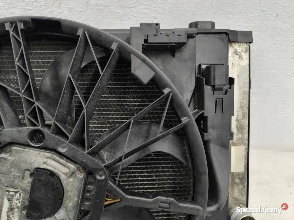 KOMPLET CHŁODNIC WENTYLATOR BMW E61 25D 7789824