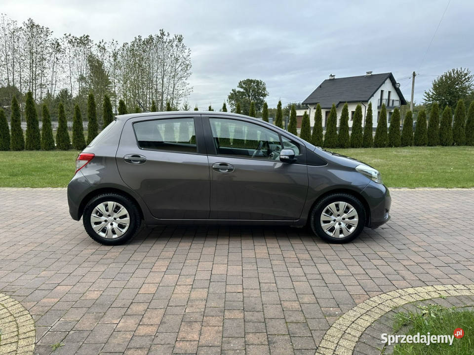Toyota Yaris III 20112019 grafitowy Lipówki