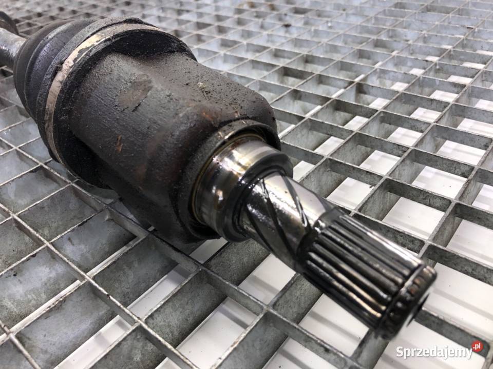 PÓŁOŚ PRAWY PRZÓD NISSAN MICRA K12 12 80 0210 osobowe