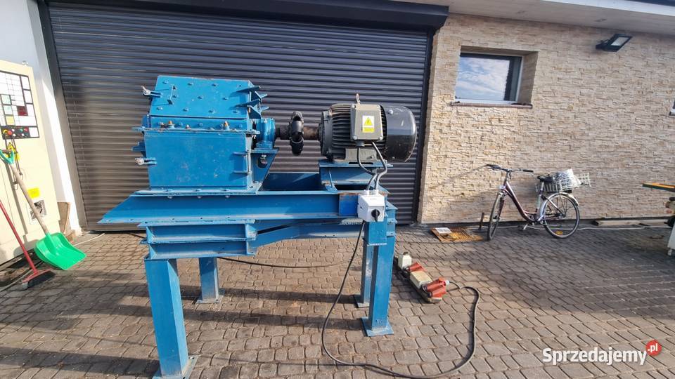 Młyn bijakowy 30kW do zrębki Karsin