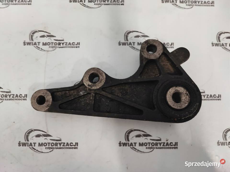 VOLVO C30 07r 25 TURBO B5254T3 220 łapa silnika Zawieszenie silnika Kielce