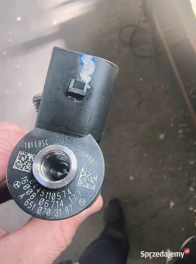 MERCEDES WTRYSKI WTRYSKIWACZE 0445110574