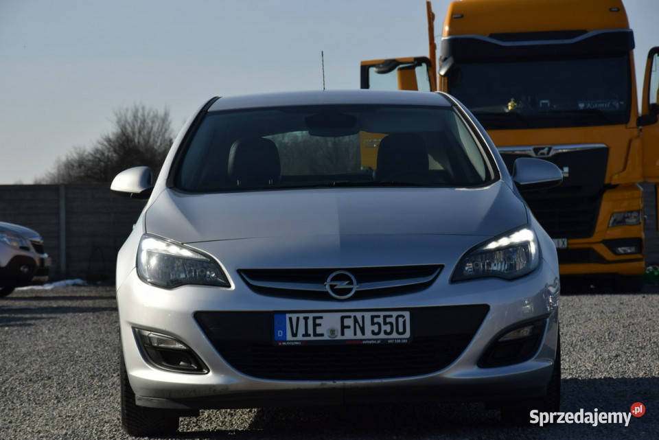 Opel Astra 14B 2015r 149 Sprowadzony Opłacony J sprzedam