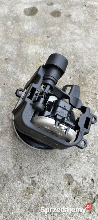TOYOTA CHR II 23 HALOGEN PRAWY LED Poświętne