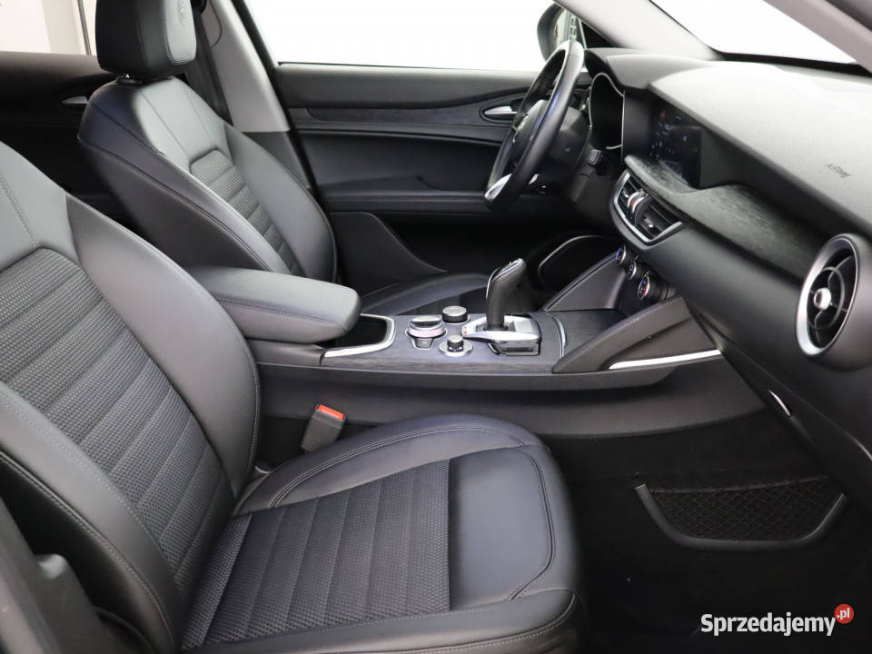 Alfa Romeo Stelvio 20 Turbo Q4 przyciemniane szyby Stelvio Bielany Wrocławskie