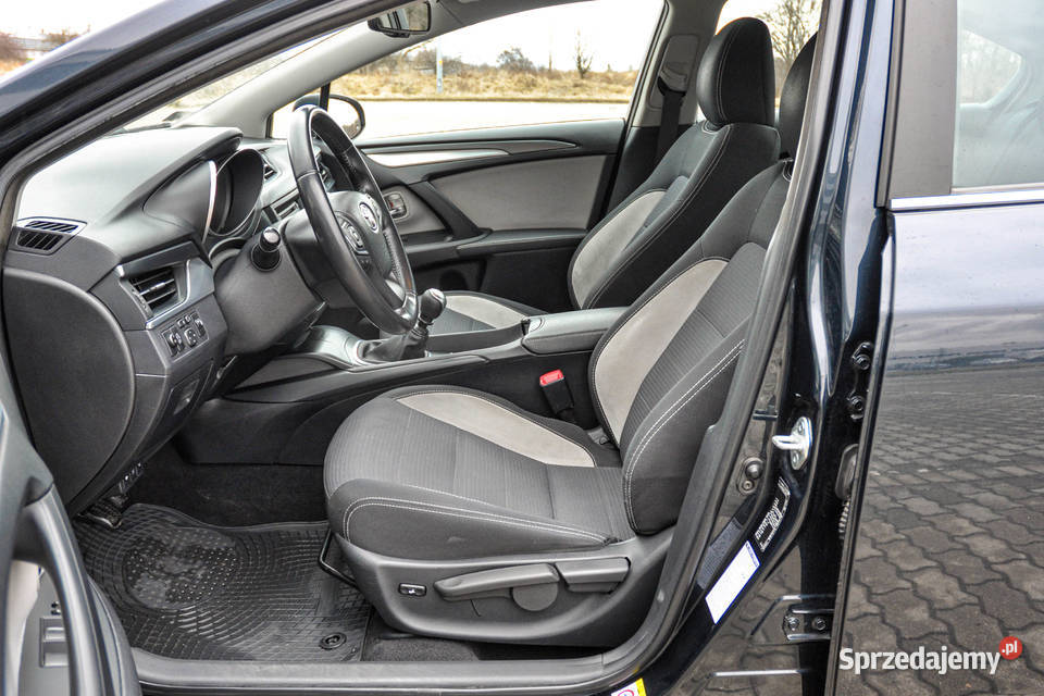 Toyota Avensis 20d Lift 2016 r Wrocław