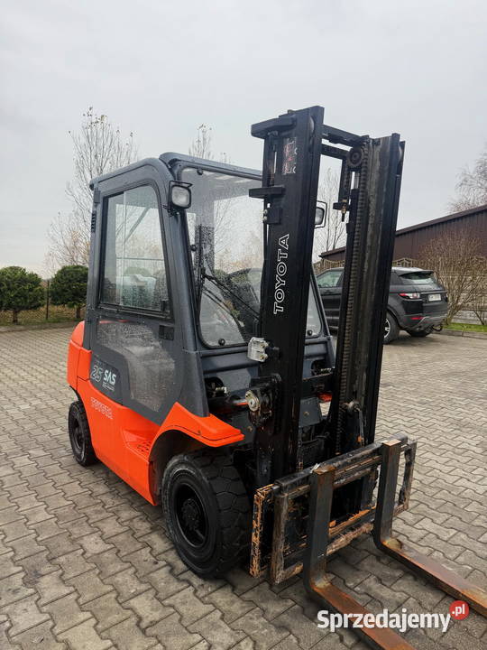 wózek widłowy TOYOTA 7FGF25 2500 330m 7300mtg łódzkie Działoszyn