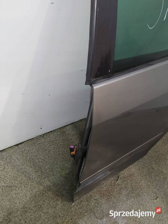 DRZWI LEWE TYŁ PLUS LA7T VW Volkswagen Golf V Drzwi Motoryzacja