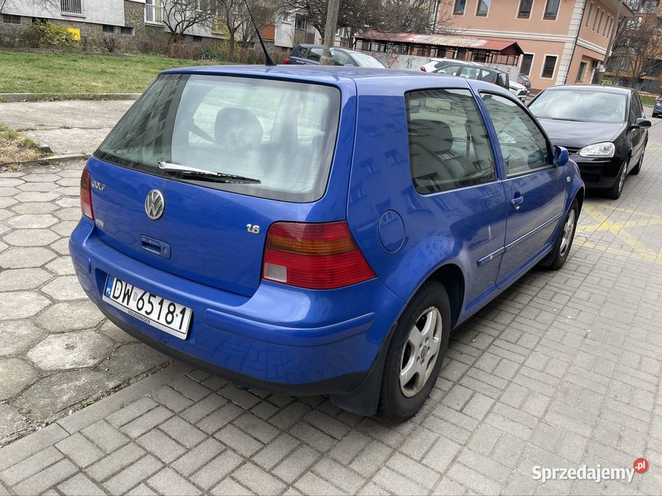 Golf 4 2001r 16 benzyna 176 przebiegu Wrocław