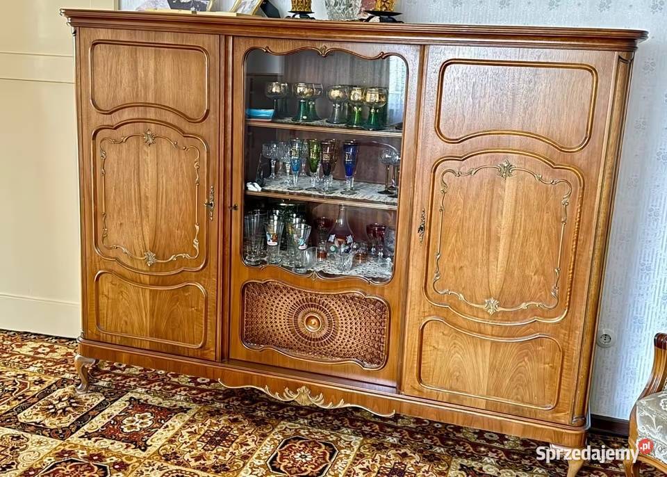 ładna biblioteka serwantka chippendale witryna Sypniewo