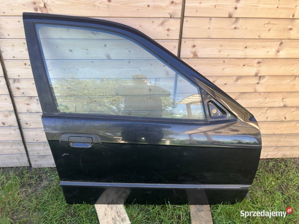 Drzwi prawy przod bmw e36 sedan kombi Łochów