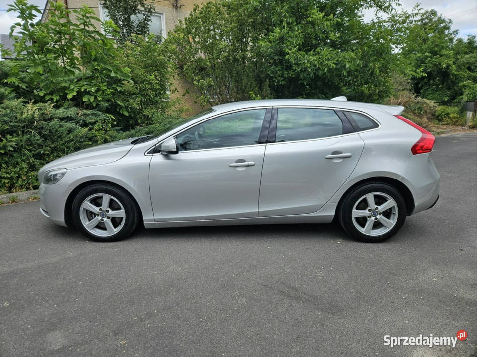 Volvo V40 20d 150 5 cylindrów Geartronic Xenon autoalarm sprzedam