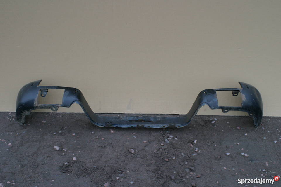 VW AMAROK 2H7 ZDERZAK TYŁ TYLNY METALOWY Bieleń