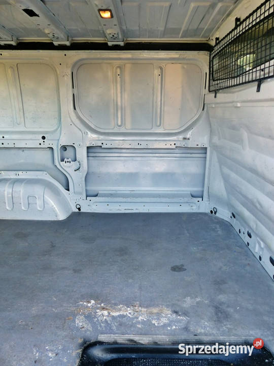 Opel Vivaro 20 CDTIL1H1ElektrykaSerwisowanyDuże welurowa tapicerka Piła