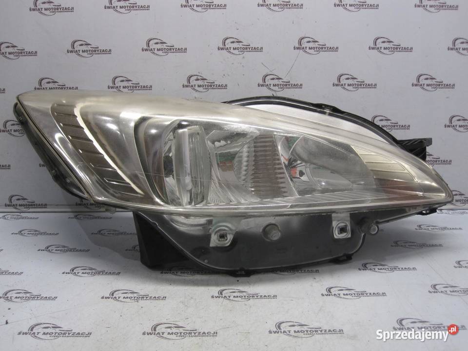 PEUGEOT 508 I SW 11r lampa prawa przód