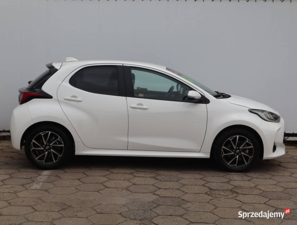 Toyota Yaris 15 VVTi Hybrid Yaris łódzkie Łódź