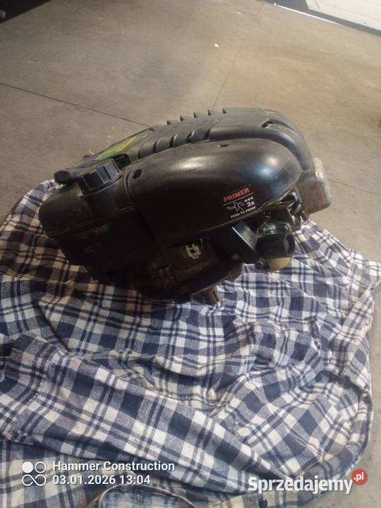 Sprzedam silnik do traktora na grubym wałku 65 Silniki Włodzimierz