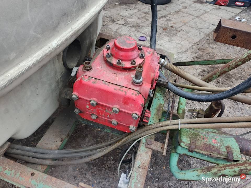 Opryskiwacz 1000l 12m Jeziernia