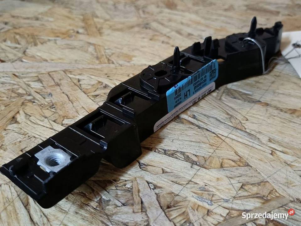 JEEP COMPASS 17 ŚLIZG MOCOWANIE ZDERZAKA LEWY osobowe Pleszew