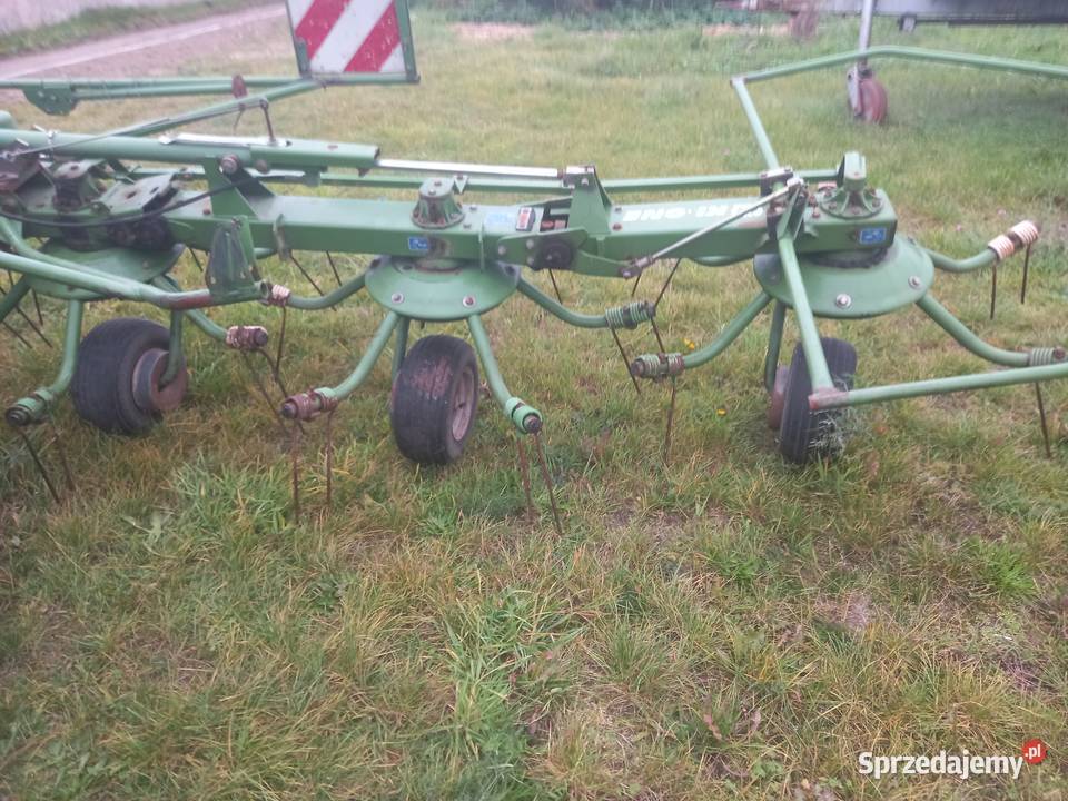 Przetrzasarka krone kw 670 Karsin