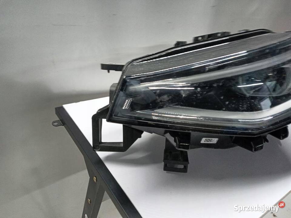 LAMPA LEWY PRZÓD PRZEDNIA VW ID4 11B941035