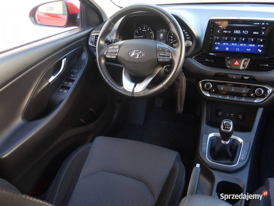 Hyundai i30 14 CVVT Rok produkcji 2019 Katowice